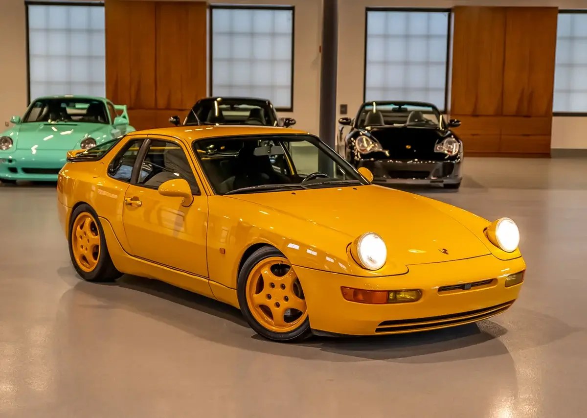 Porsche 968 2